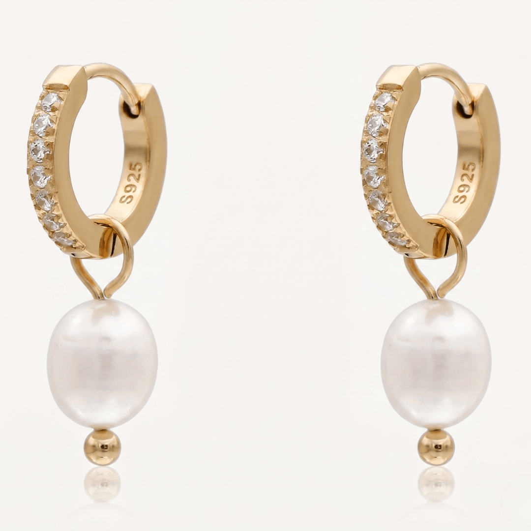 Amélie Pearl Huggie Earrings