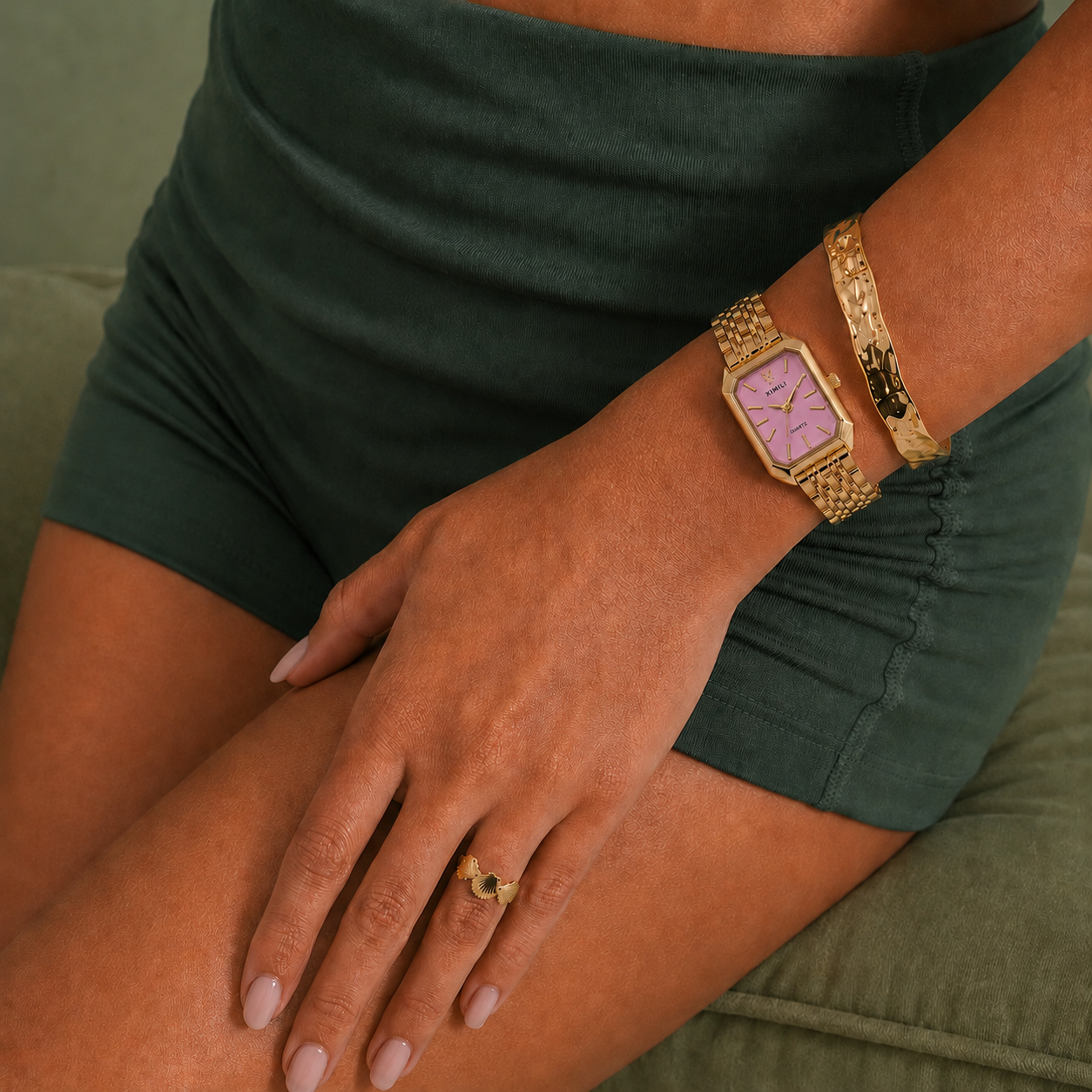 Le Marais Watch Petal